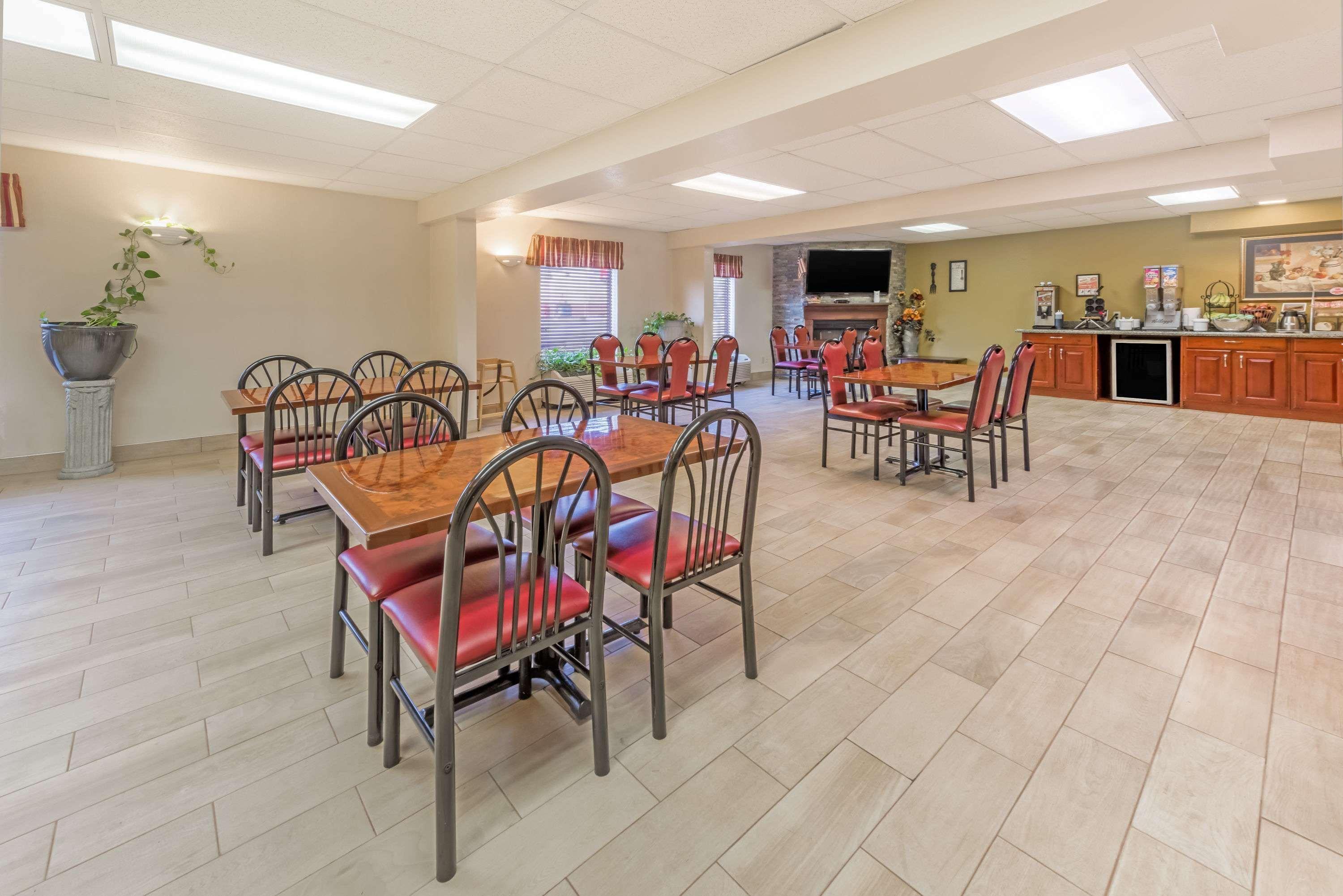 Super 8 By Wyndham Shepherdsville - Louisville South I65 Εξωτερικό φωτογραφία