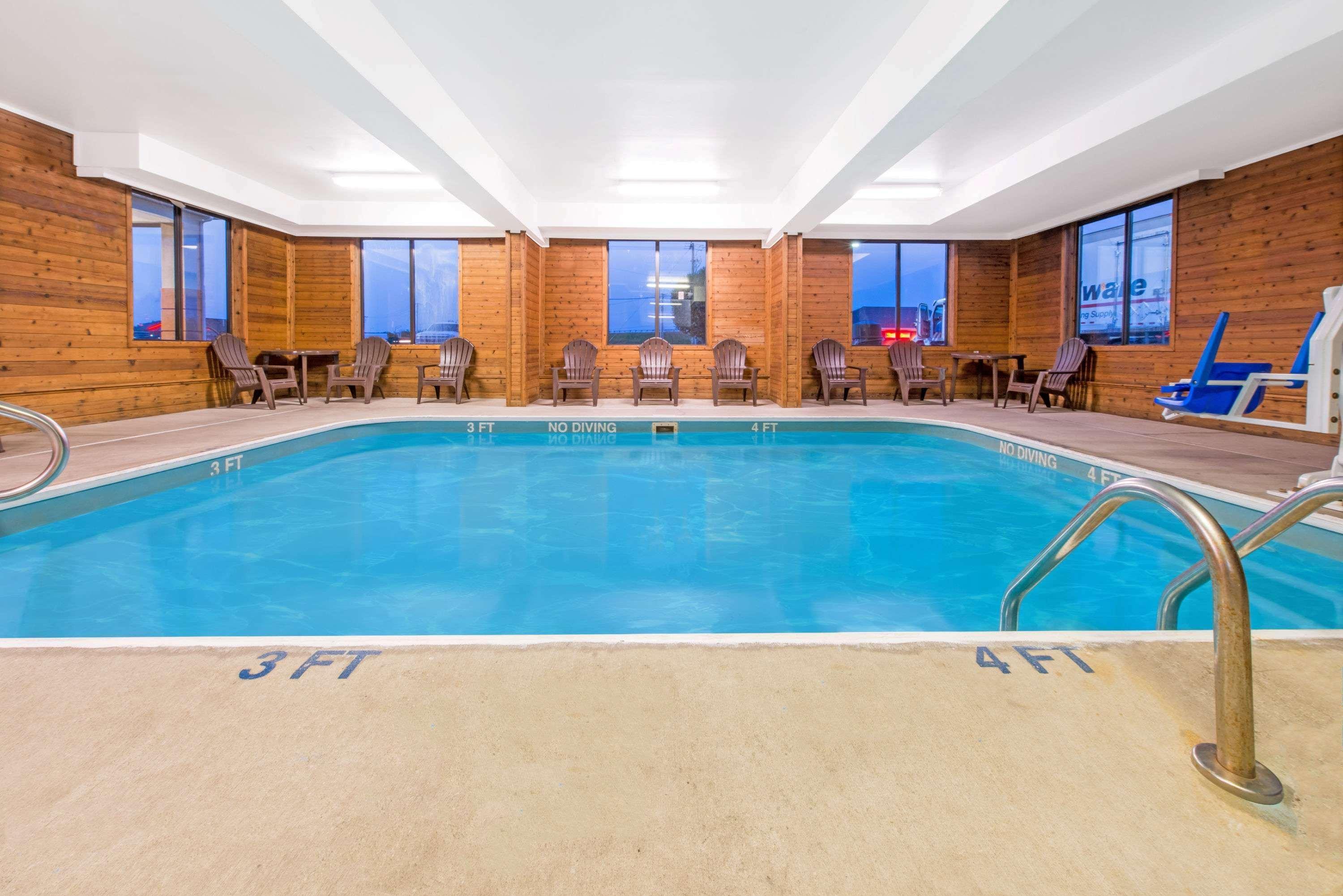 Super 8 By Wyndham Shepherdsville - Louisville South I65 Εξωτερικό φωτογραφία